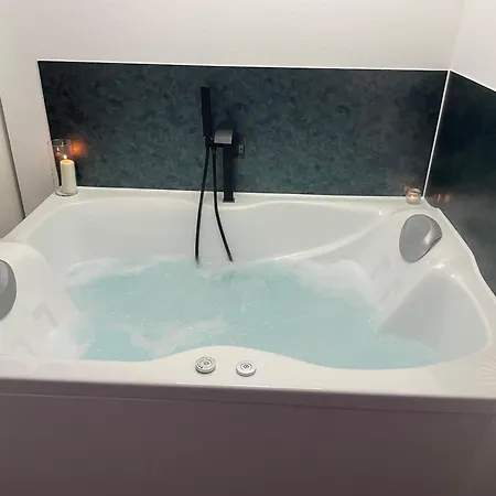 شقة Rheinschatz *